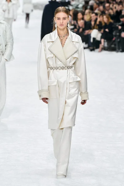 Look 62